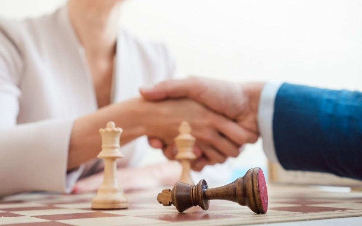 negotiate a personal injury settlement is like playing chess