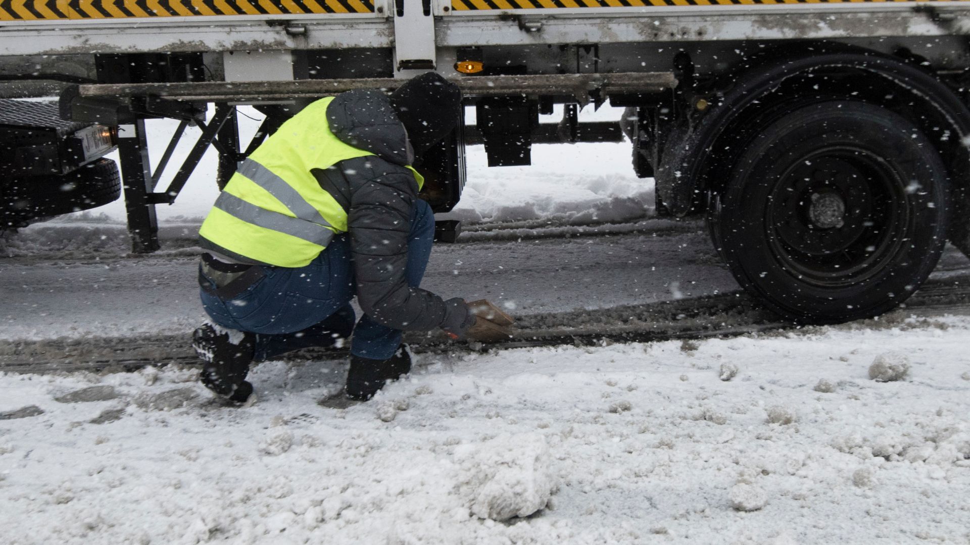 King & Beaty - commercial truck accidents in winter in colorado